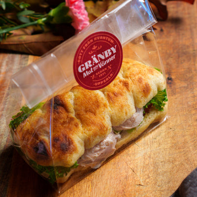 Focaccia skinka och soltorkad tomater