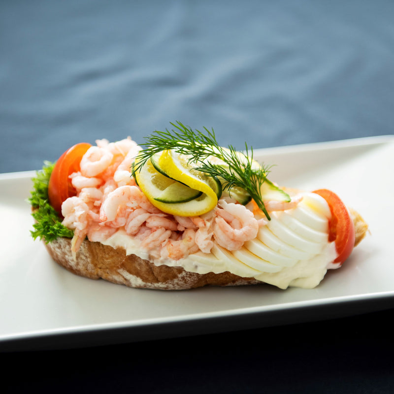Lyxräkmacka ljust lantbröd